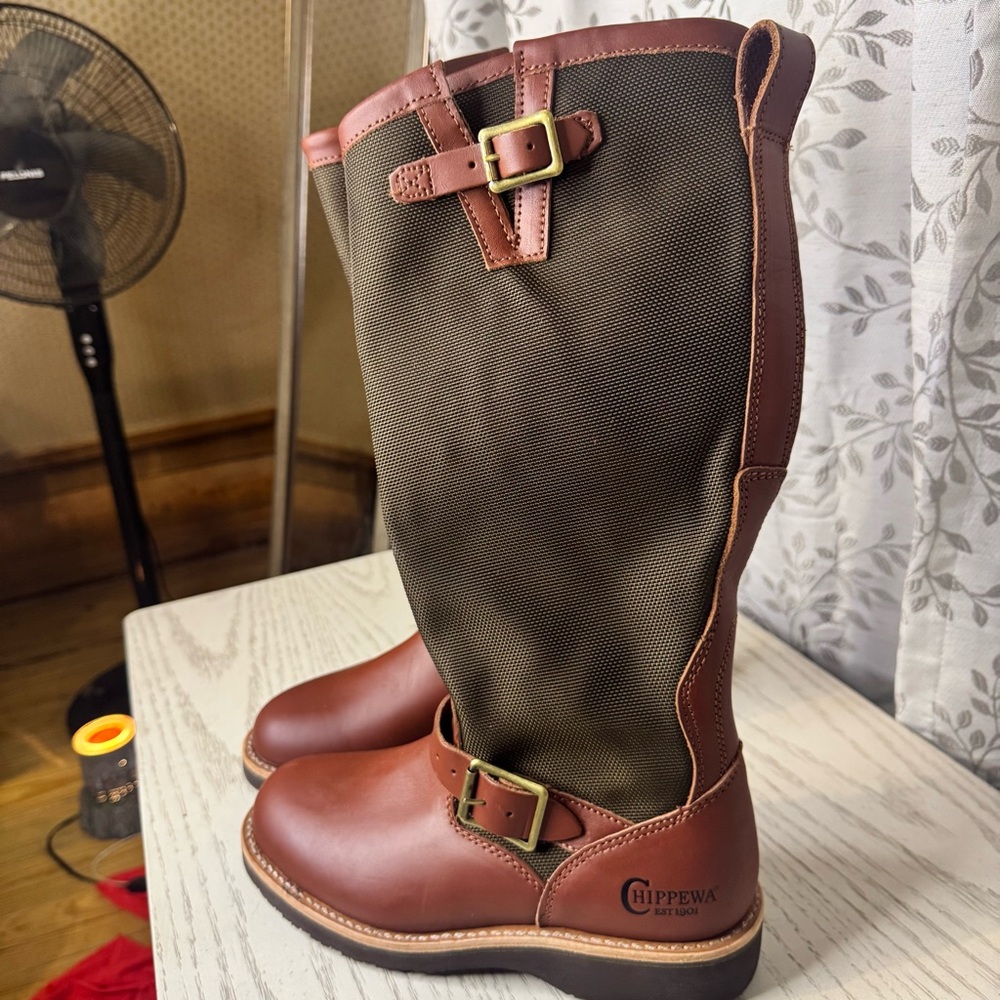 Women’s Chippewa Sunjo Snake boots
